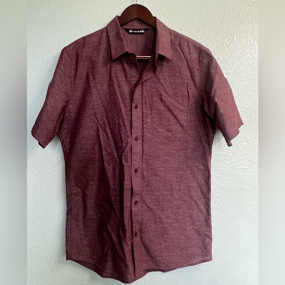 Travis mathew men’s large button-up shirt maroon shirt sleeve